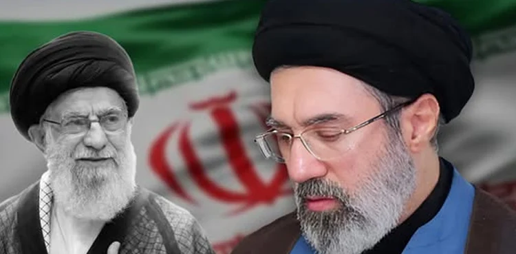 ایرانی سپریم لیڈر اپنے والد آیت اللہ خامنہ ای کے جنازے میں شرکت کریں گے یا نہیں؟