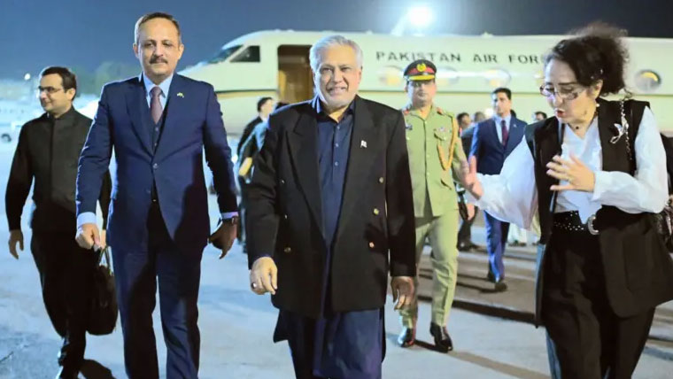 نائب وزیر اعظم کا آسیان ممالک کے ساتھ تعاون اور شراکت داری مزید مضبوط بنانے کے عزم کا اعادہ
