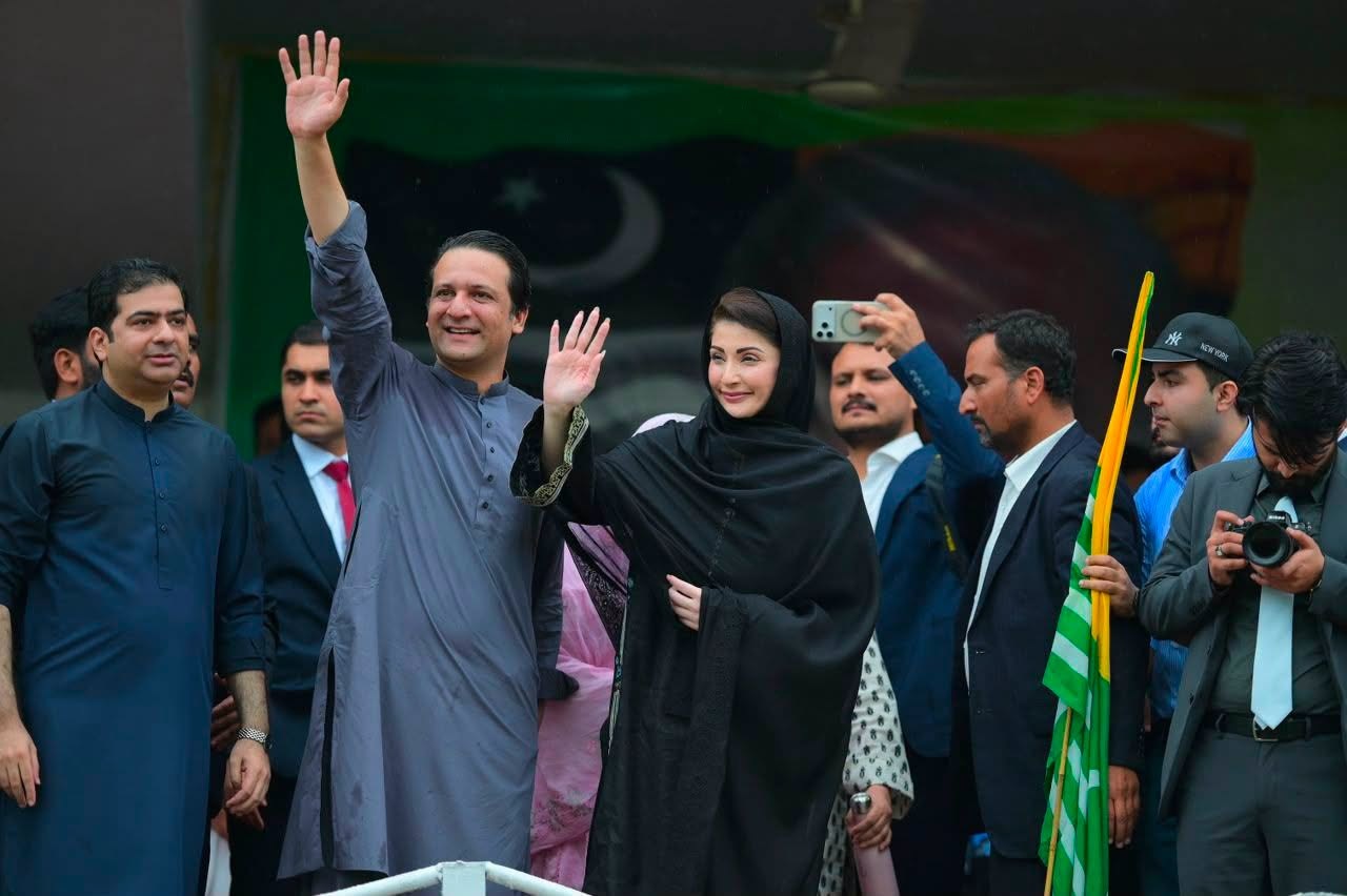 بیرسٹر افتخار گیلانی آزاد کشمیر کے وزیراعظم ہوں گے، ن لیگ کا فیصلہ