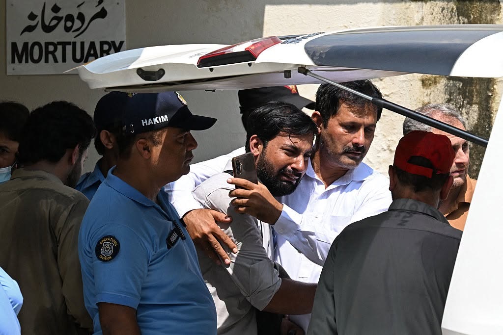پمز ہسپتال میں جاں بحق 14 بچے سپرد خاک، اقوام متحدہ، ایران، سعودیہ کا اظہارِ افسوس