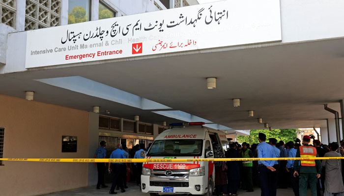 سانحہ پمز کی ابتدائی رپورٹ وزیراعظم کو پیش، وجوہات و ذمہ داروں کا تعین، کارروائی کی سفارش