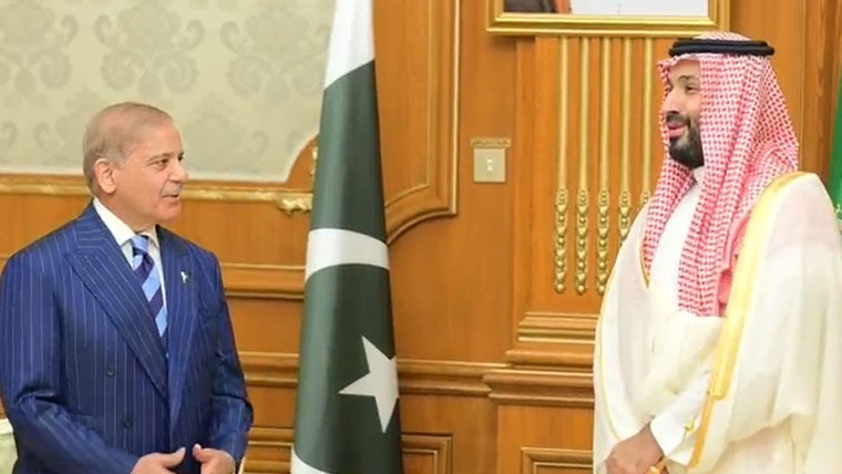 وزیراعظم شہباز شریف کی سعودی ولی عہد محمد بن سلمان سے ملاقات