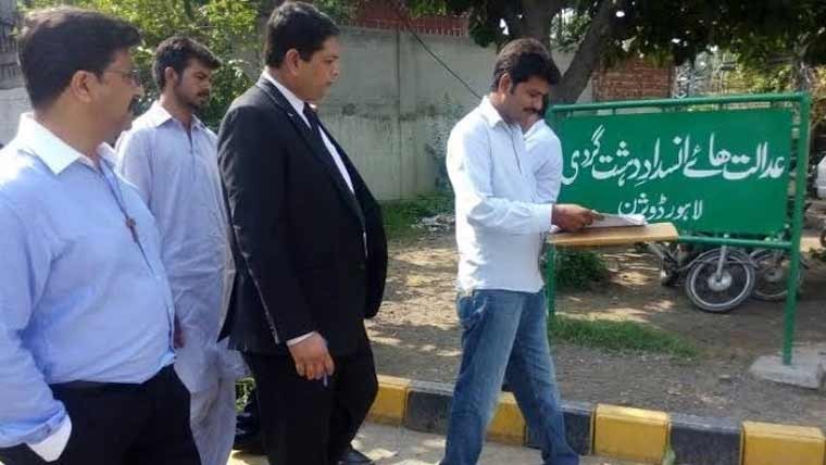 نو مئی جلاؤ گھیراؤ مقدمات، پی ٹی آئی رہنماؤں کی عبوری ضمانتوں میں توسیع