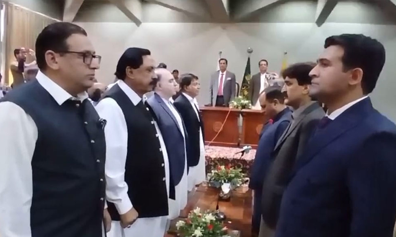 آزاد کشمیر میں حکومت سازی کا اہم مرحلہ مکمل، نئی کابینہ نے حلف اٹھا لیا