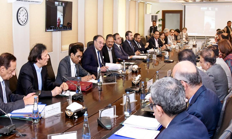 پاسکو، یوٹیلیٹی اسٹورز کی بندش میں بڑی پیشرفت، وزیر خزانہ کی اہم ہدایات جاری