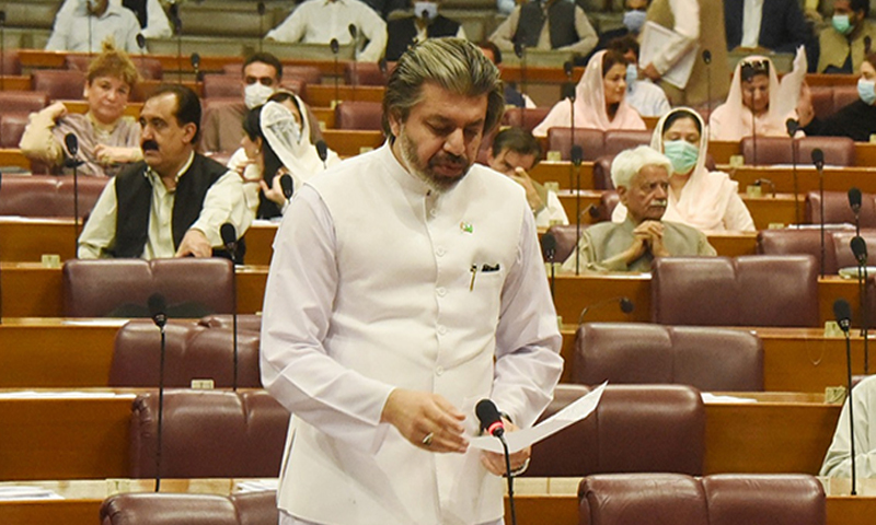 پیٹرول کی قیمت میں اضافہ غریب عوام پر ڈرون حملے کے مترادف ہے،علی محمد خان