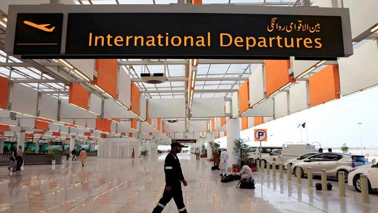ایران اور امریکہ کشیدگی :ملک بھرمیں 45پروازیں منسوخ، مسافر پریشان