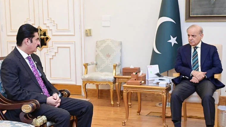 خیبرپختونخوا کی ترقی اور عوام کی فلاح و بہبود کا سفر جاری رکھیں گے: وزیراعظم