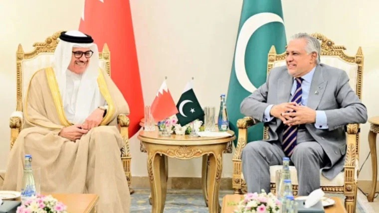 وزیرِخارجہ سے بحرینی ہم منصب کی ملاقات، تجارت و سرمایہ کاری بڑھانے پر اتفاق