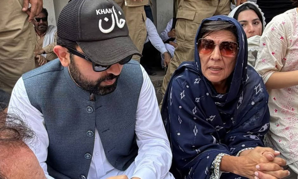 علیمہ خان کے خلاف 26 نومبر کیس کا فیصلہ تیسری بار مؤخر، سہیل آفریدی کی درخواست پر سماعت بھی ملتوی