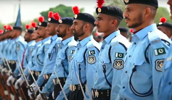 اسلام آباد پولیس کے 40 افسران اگلے عہدوں پر ترقی پا گئے